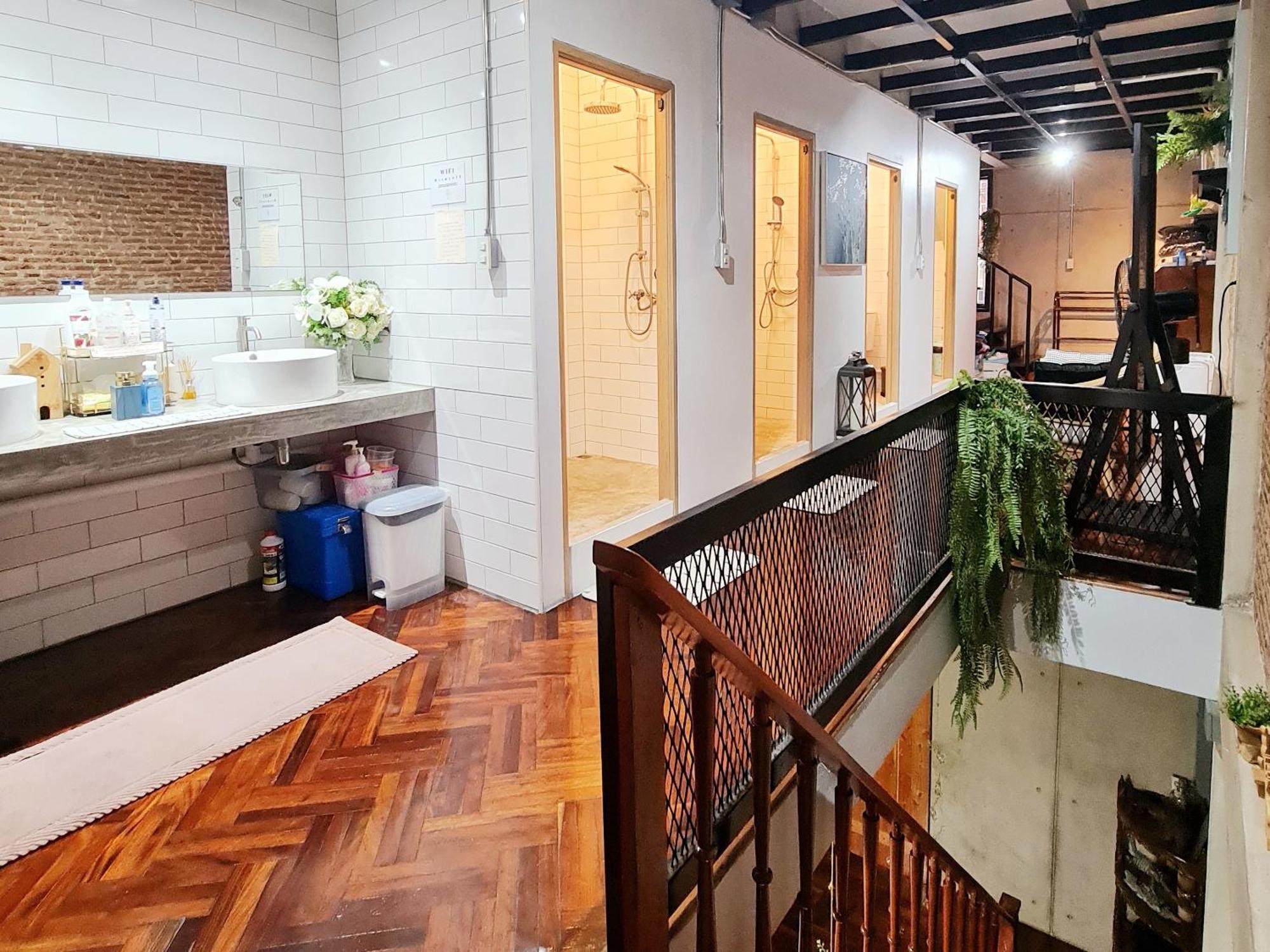 Meemaw'S House Hostel Bangkok Kültér fotó